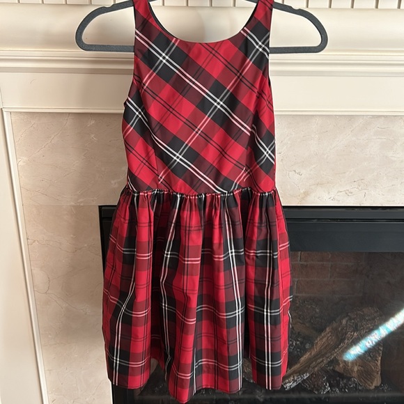 8 gorgeous size 11-12 girls dresses. - Picture 6 of 9